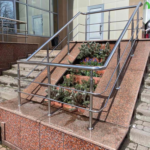 Перила Торгівельний центр Житомир